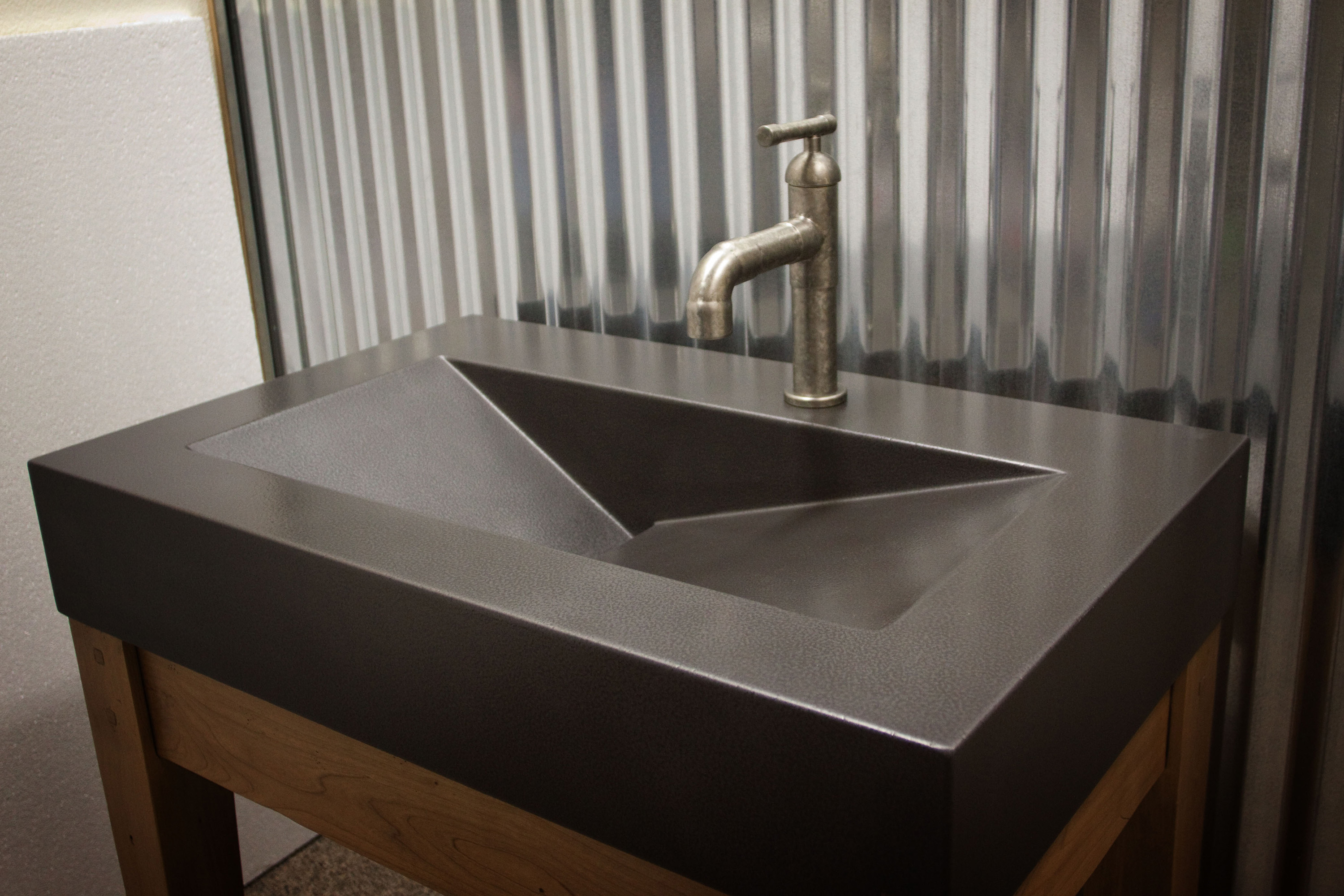 Concrete TroughSink, N607 Truffle