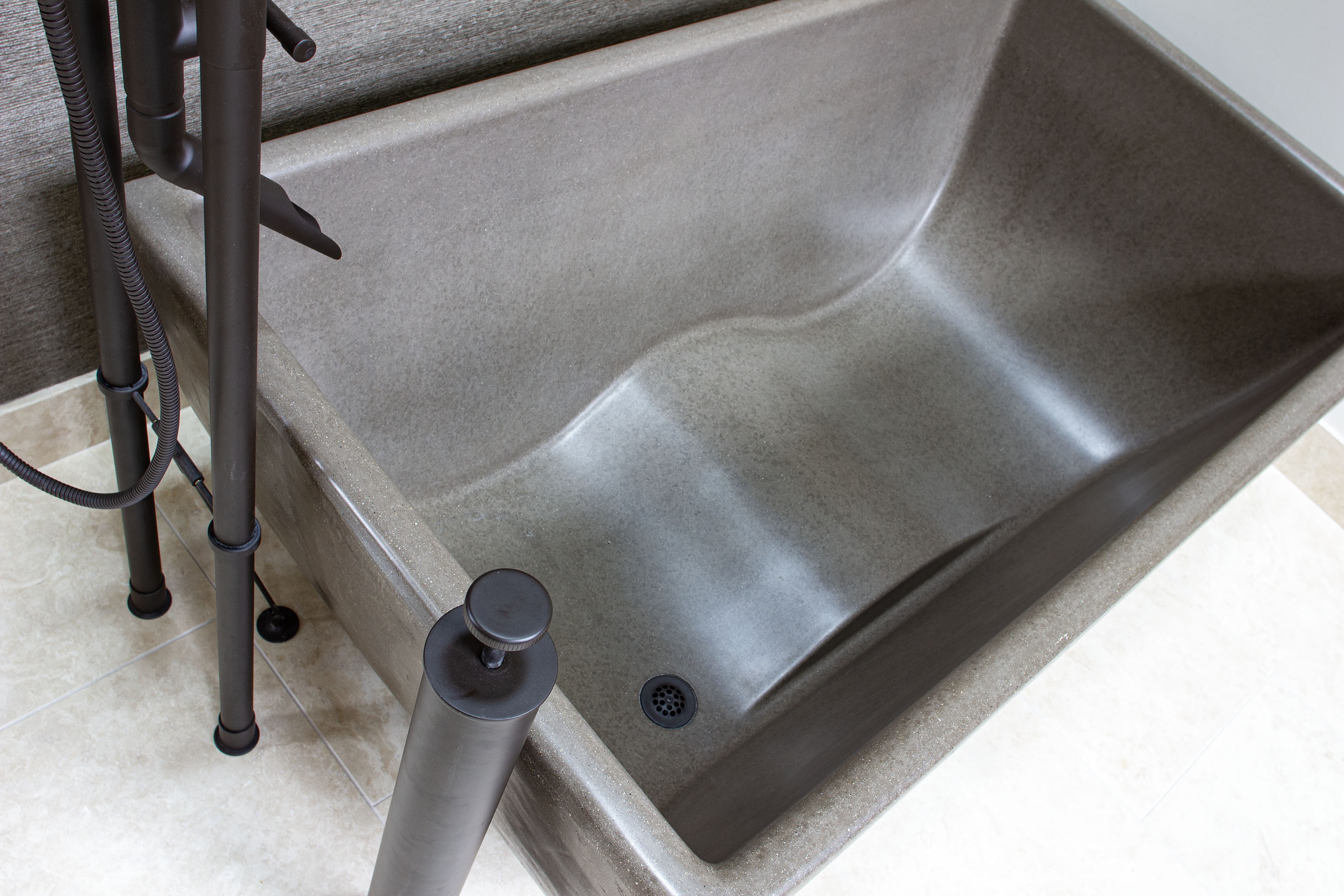 Indulge Classic Concrete Soaking Tub, C602 Smoke, Interior Contour Detail, with Sonoma Forge Fixtures