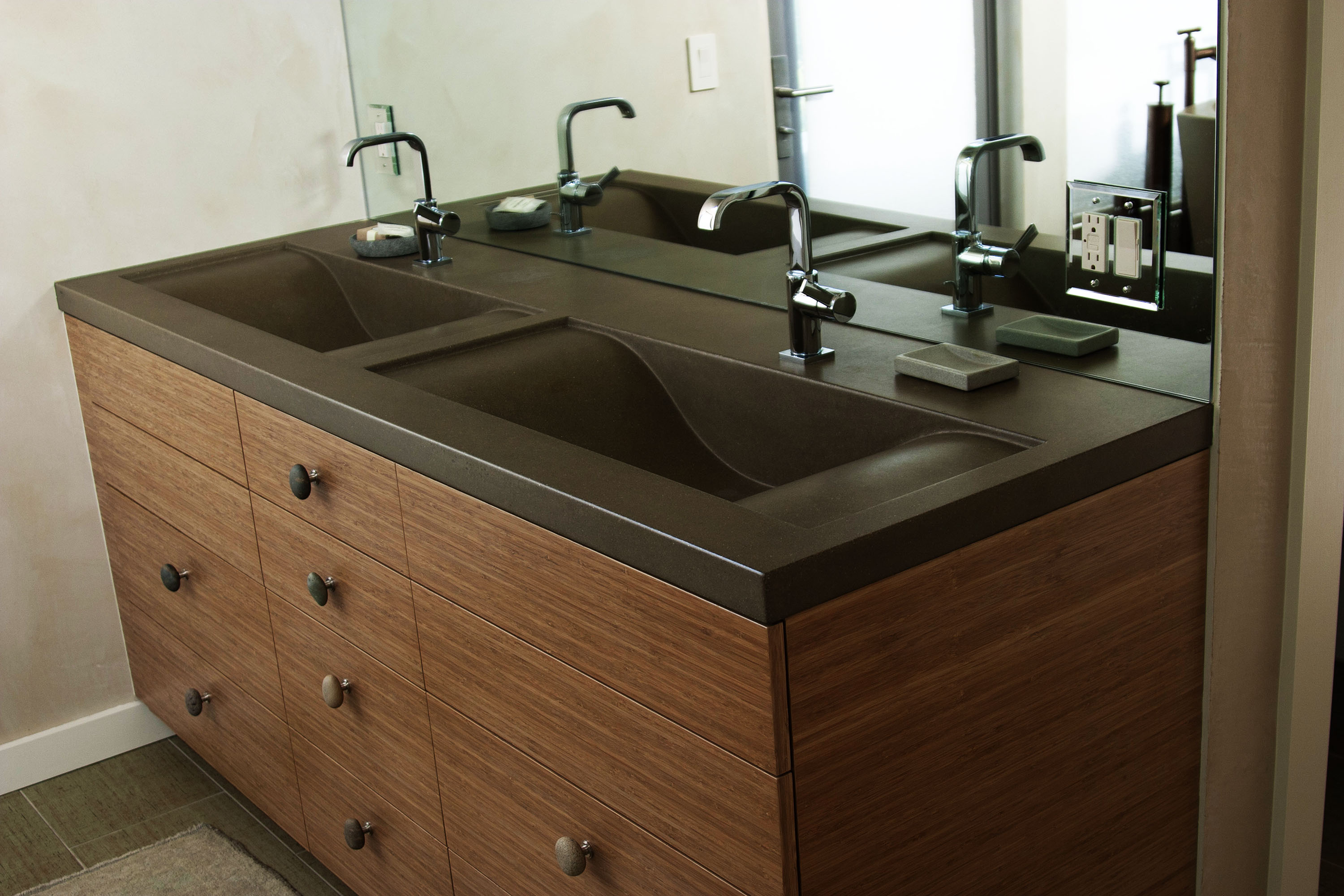 Concrete WaveSink, N608 Bison