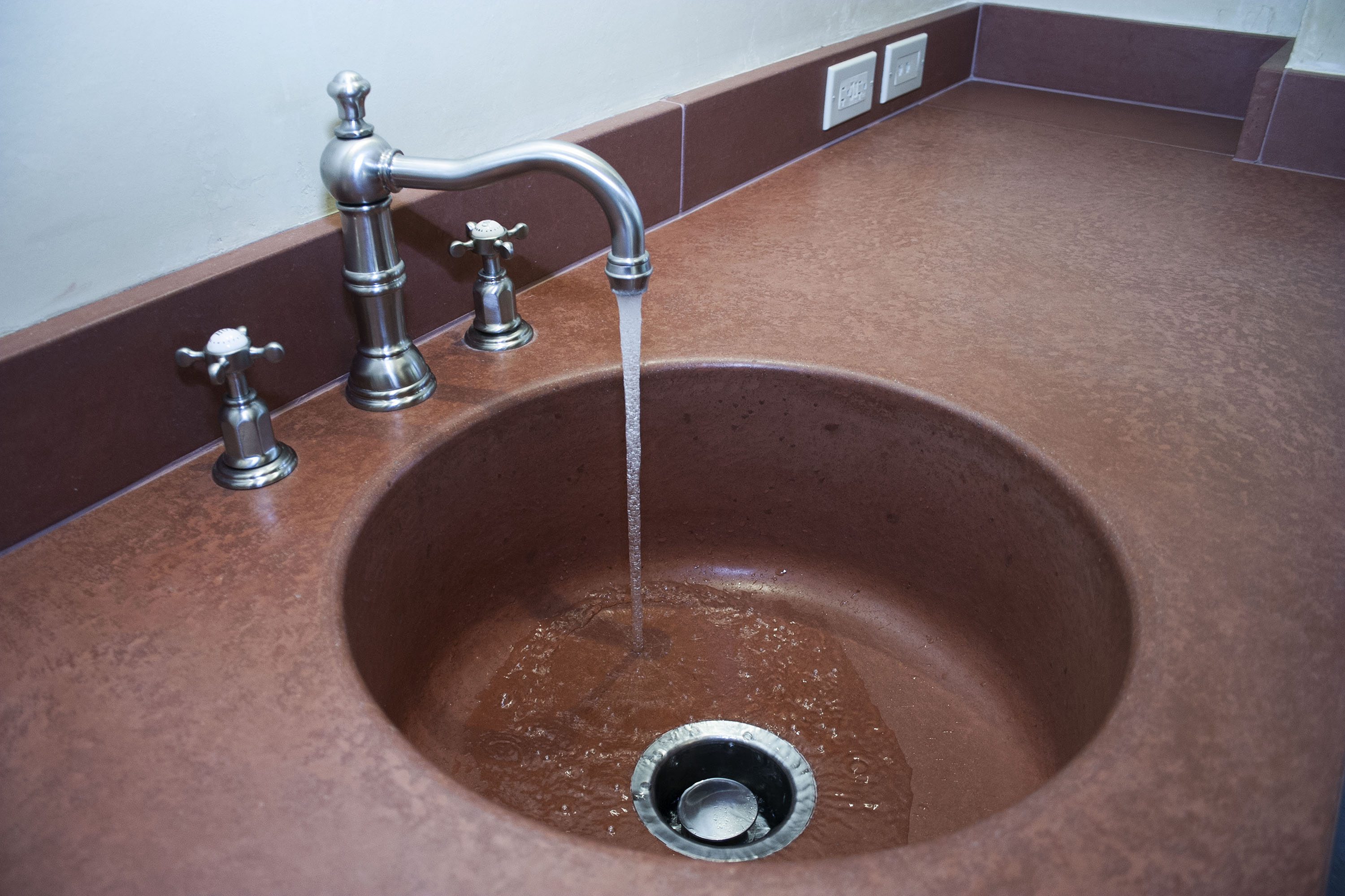 Round Integrated Countertop Sink, N615 Paprika