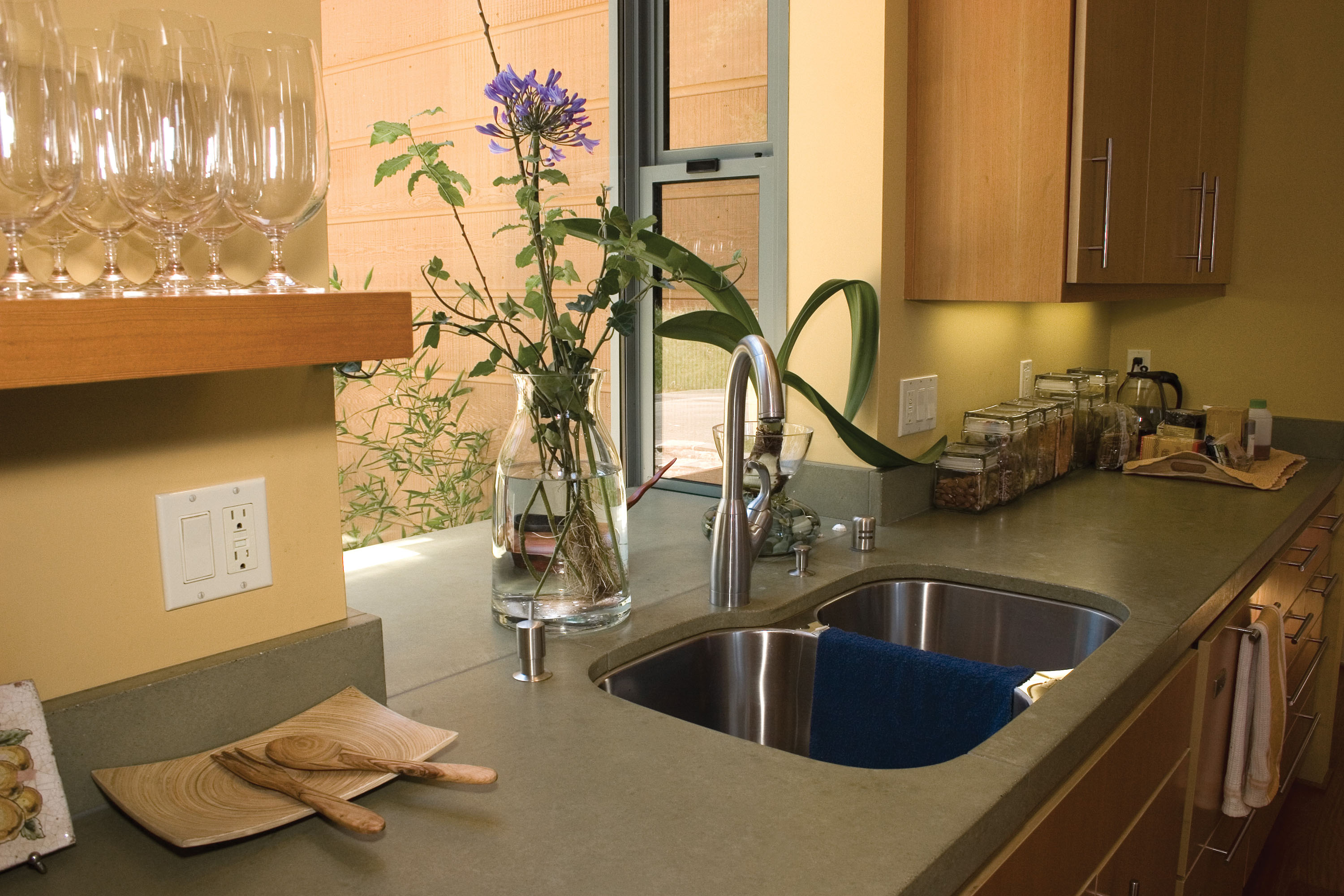 UnderMount Sink with Concrete Countertop, N622 Green Tea