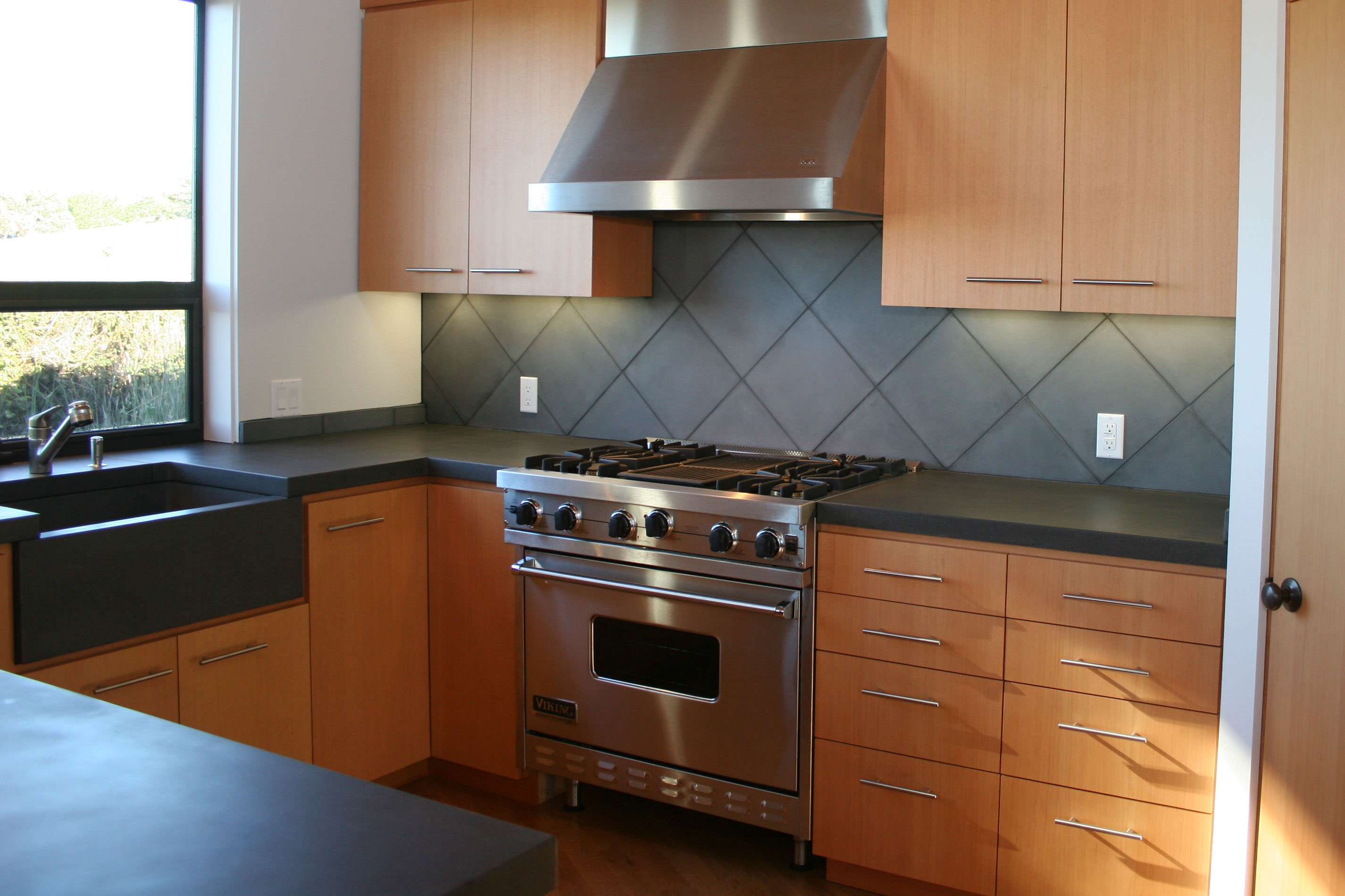 custom-concrete-tile-backsplash