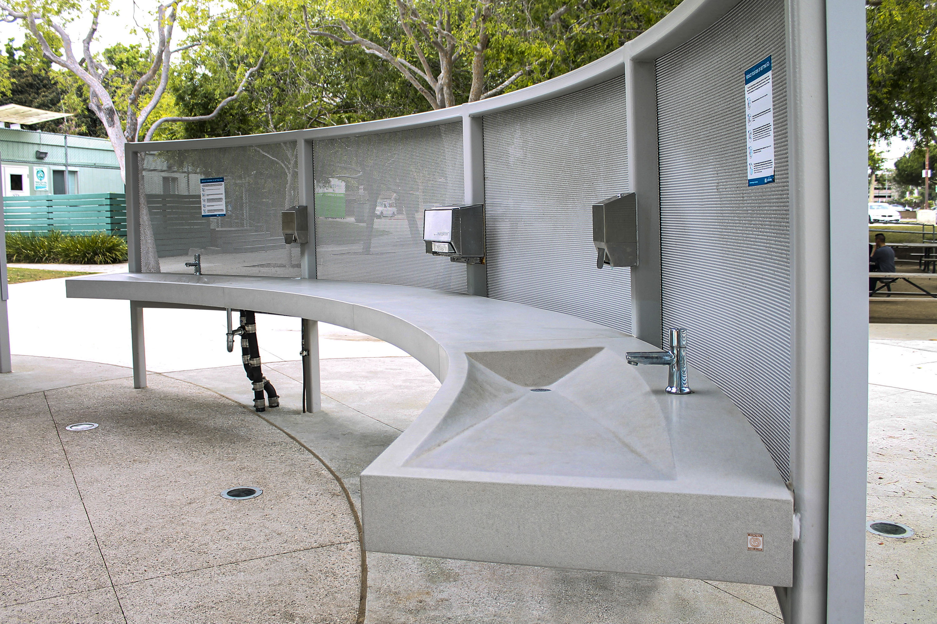 Outdoor Concrete RampSink