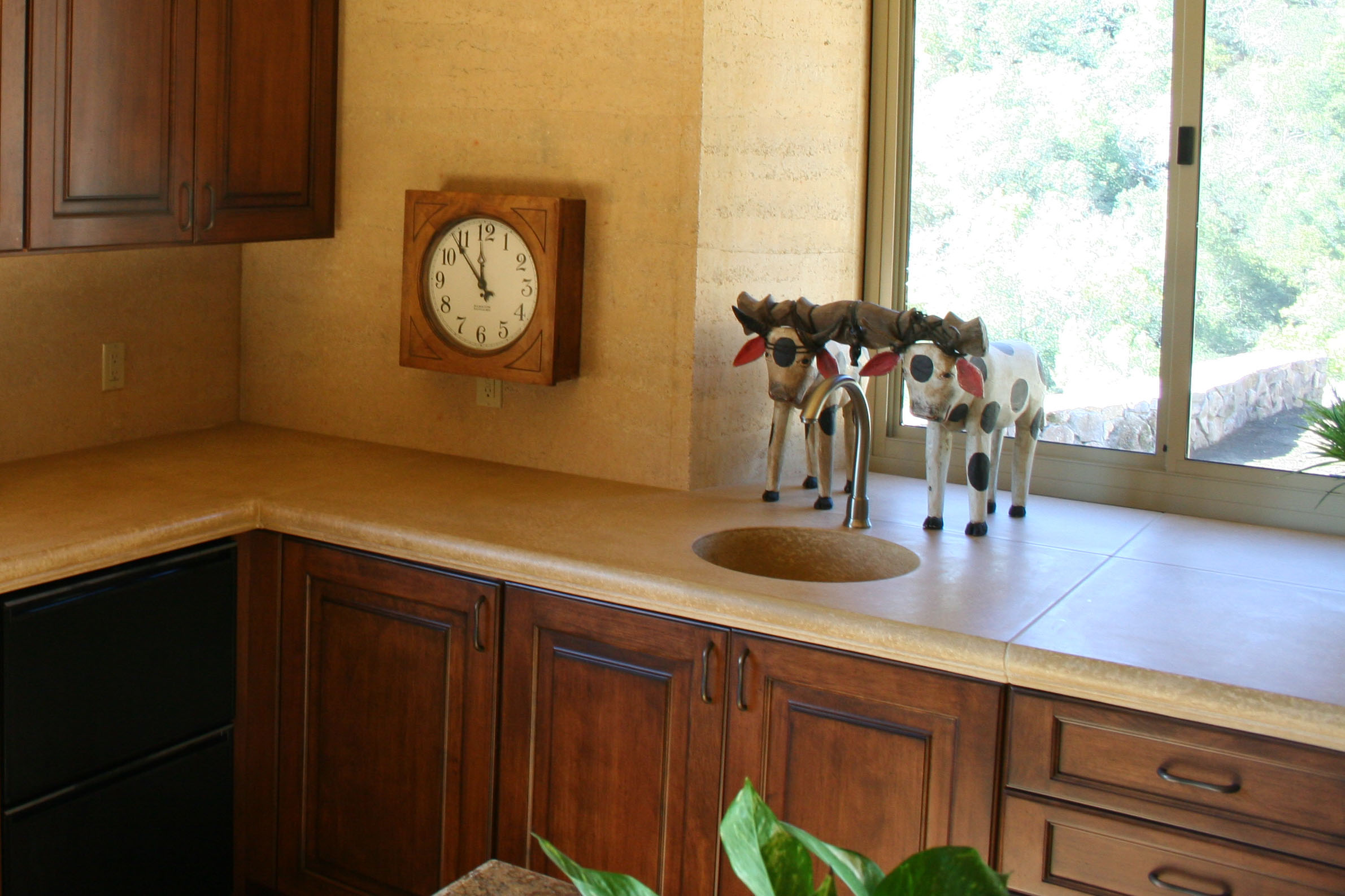 Round Integrated Countertop Sink, N606 Thyme