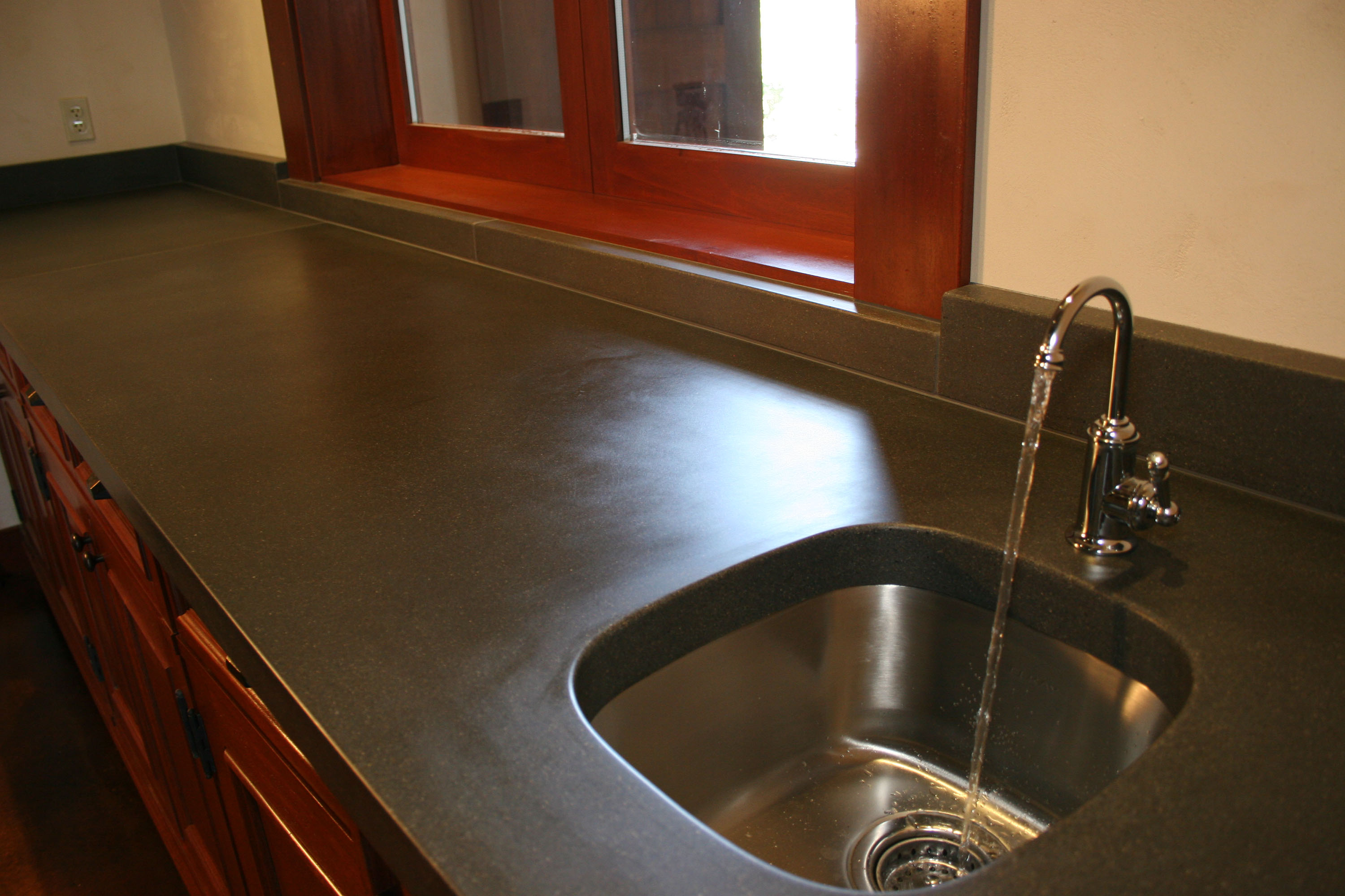 UnderMount Sink with Concrete Countertop, N601 Midnight