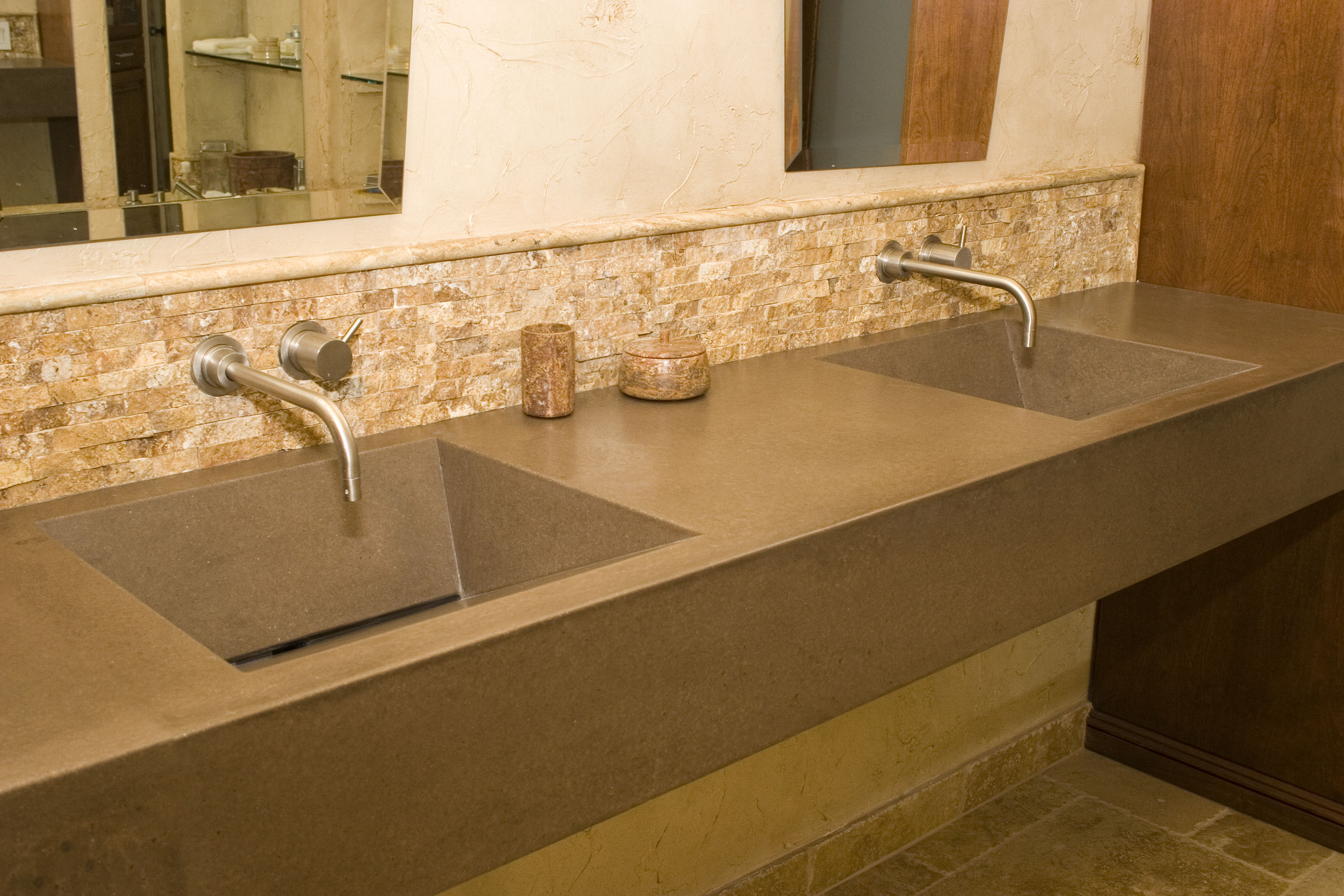 Concrete RampSink, N602 Smoke