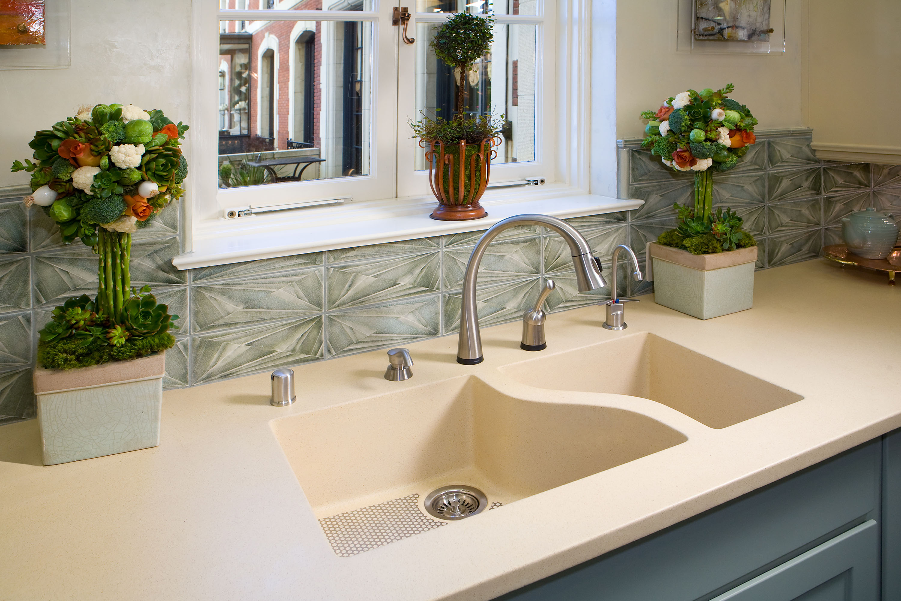 Integrated ChefSink, 625 Vista Cream