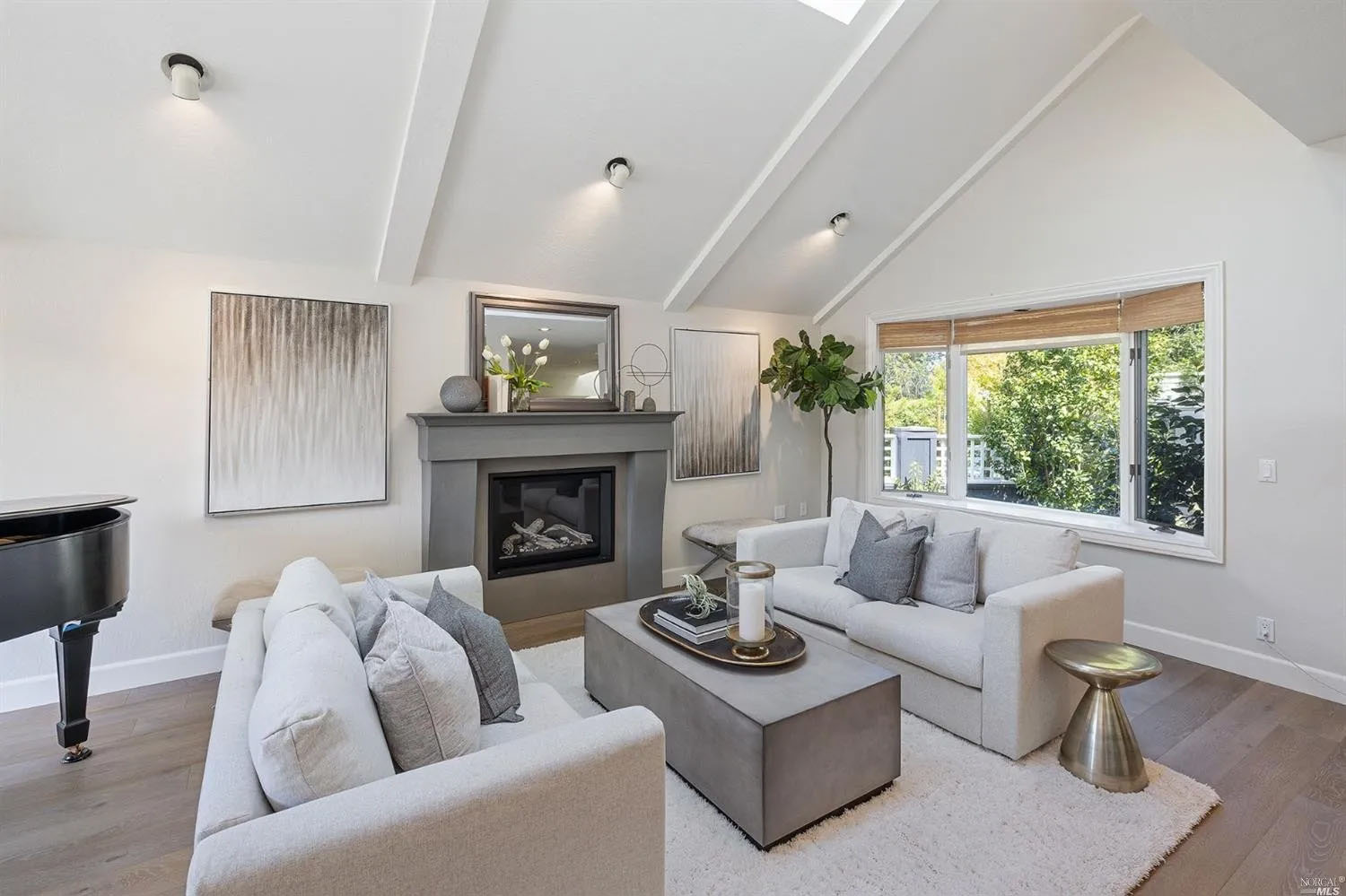 FPS42 | Contemporary Concrete Fireplace Surround