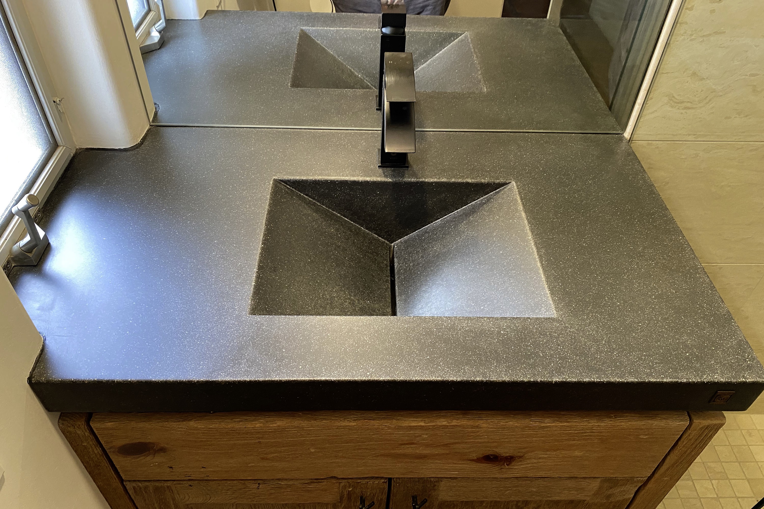 Concrete RampSink, N639 Slate